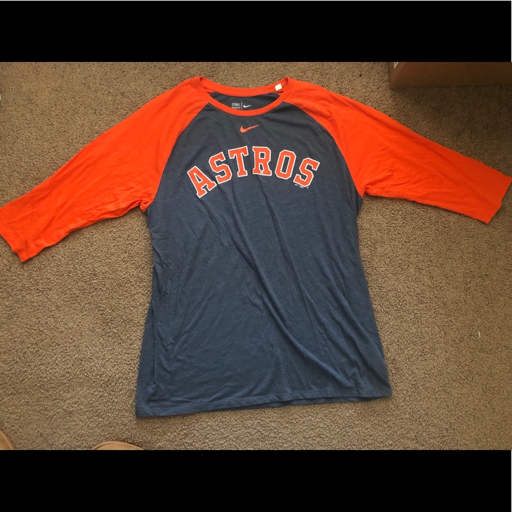 A Nike Houston Astros 3/4 sleeve tee